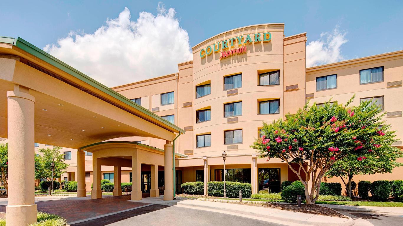 Courtyard by Marriott Roanoke Airport