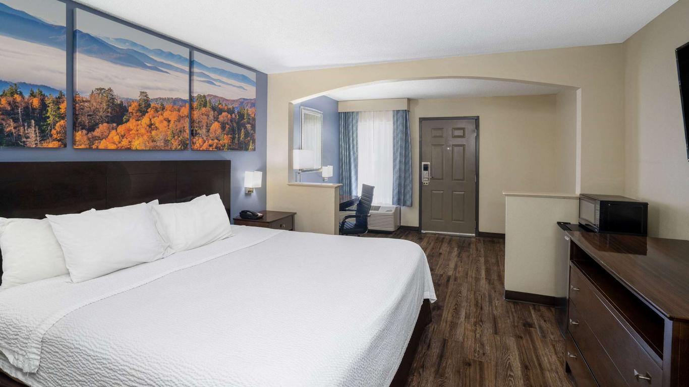 Days Inn by Wyndham Clarksville North