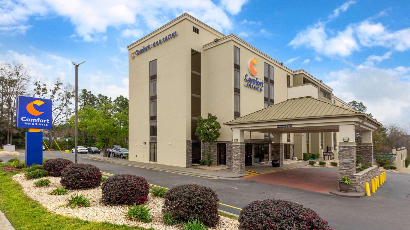 Comfort Inn & Suites Durham Near Duke University