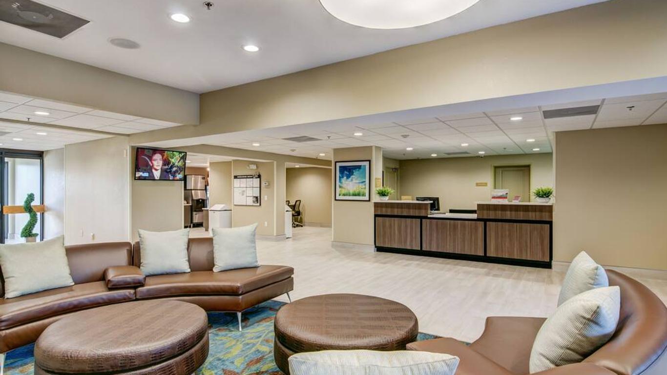 Candlewood Suites Richmond - West Broad