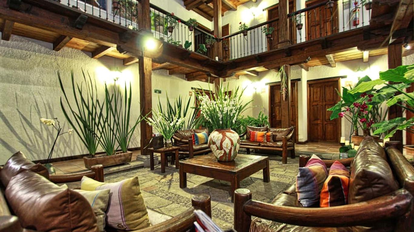 Docecuartos Hotel